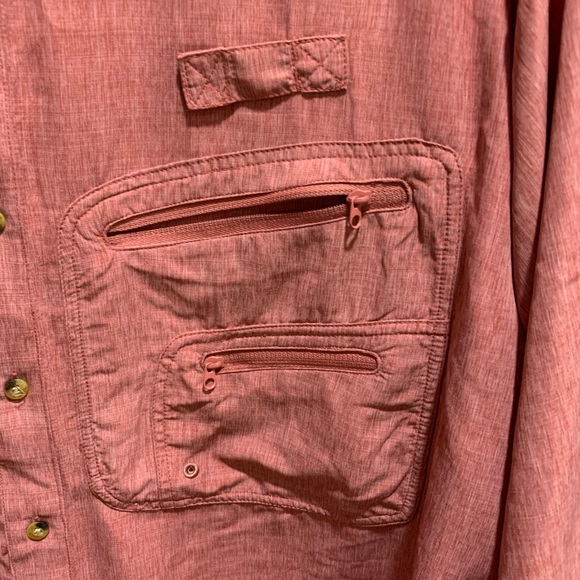 Hook and tackle fishing shirt - Picture 3 of 5